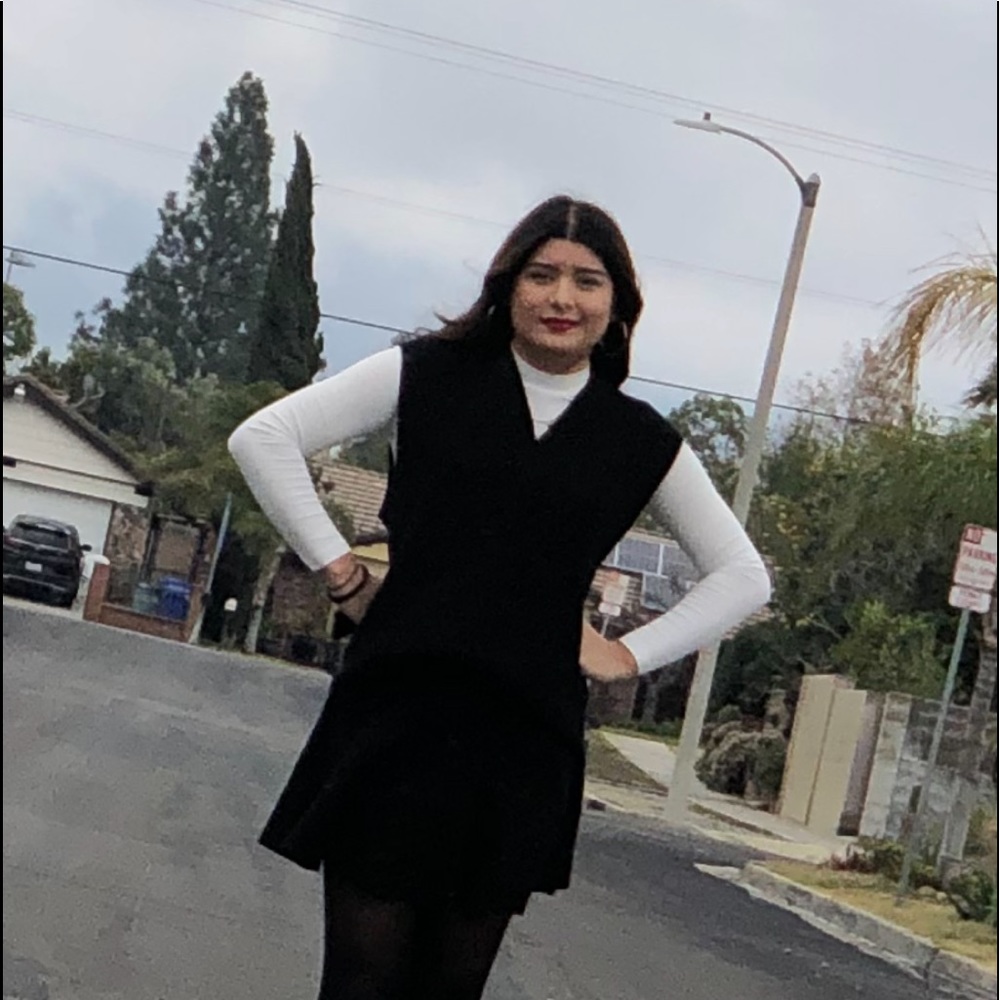 Meet your Posher, Monique